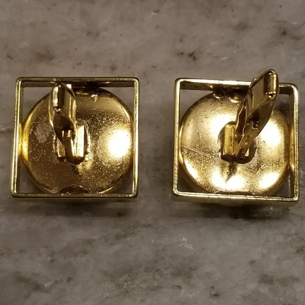VINTAGE MAYORS GREEN STONE GOLD COLORED METAL CUFFLINKS TIE CLIP